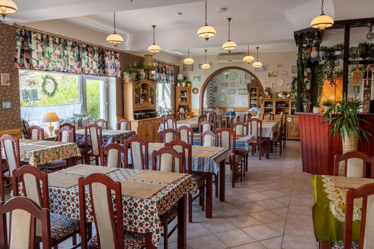 Gosciniec Skolimowka Restauracja I Pokoje Ze Sniadaniem Na Kaszubach Chmielno Esterno foto