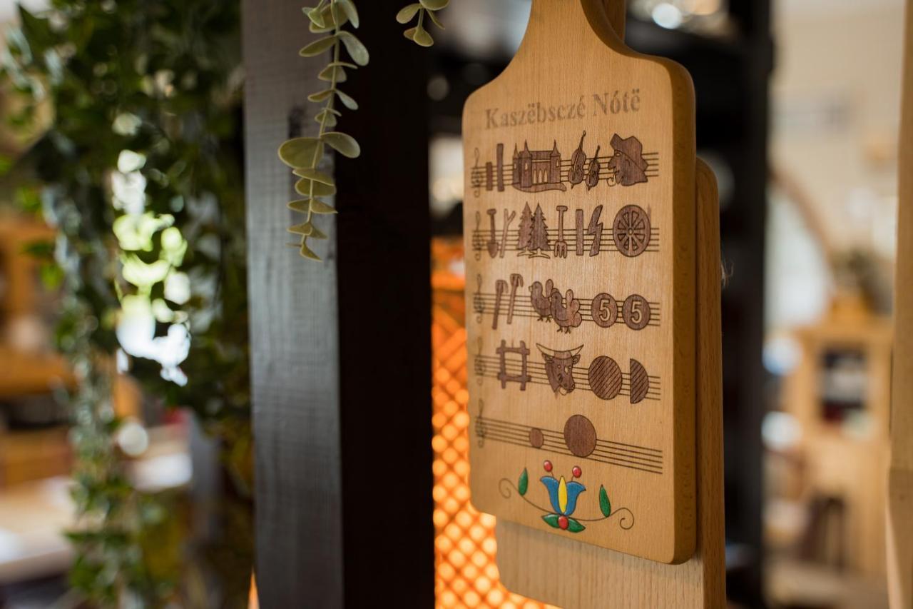Gosciniec Skolimowka Restauracja I Pokoje Ze Sniadaniem Na Kaszubach Chmielno Esterno foto